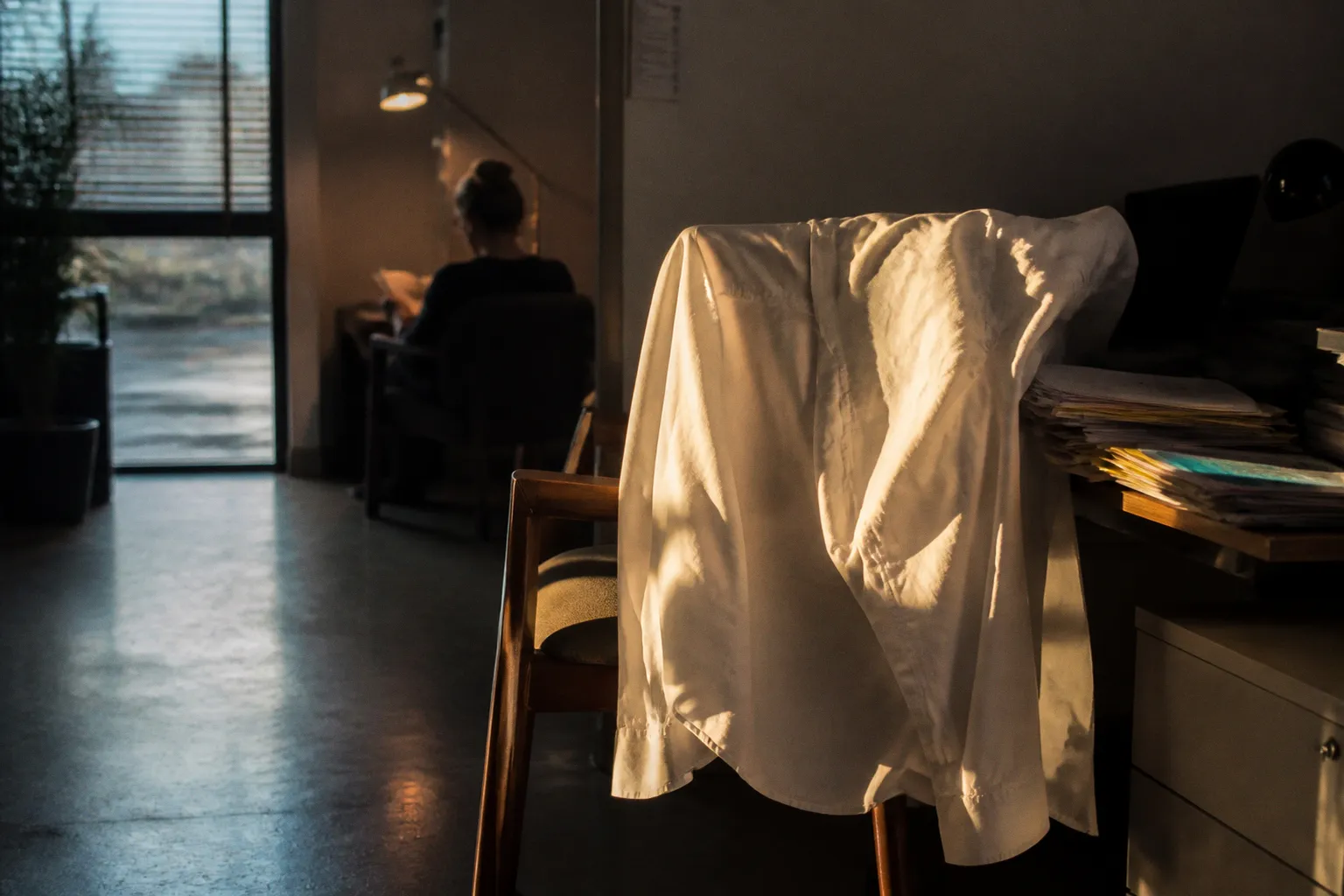 Micro-sieste au travail : le vrai levier contre le stress