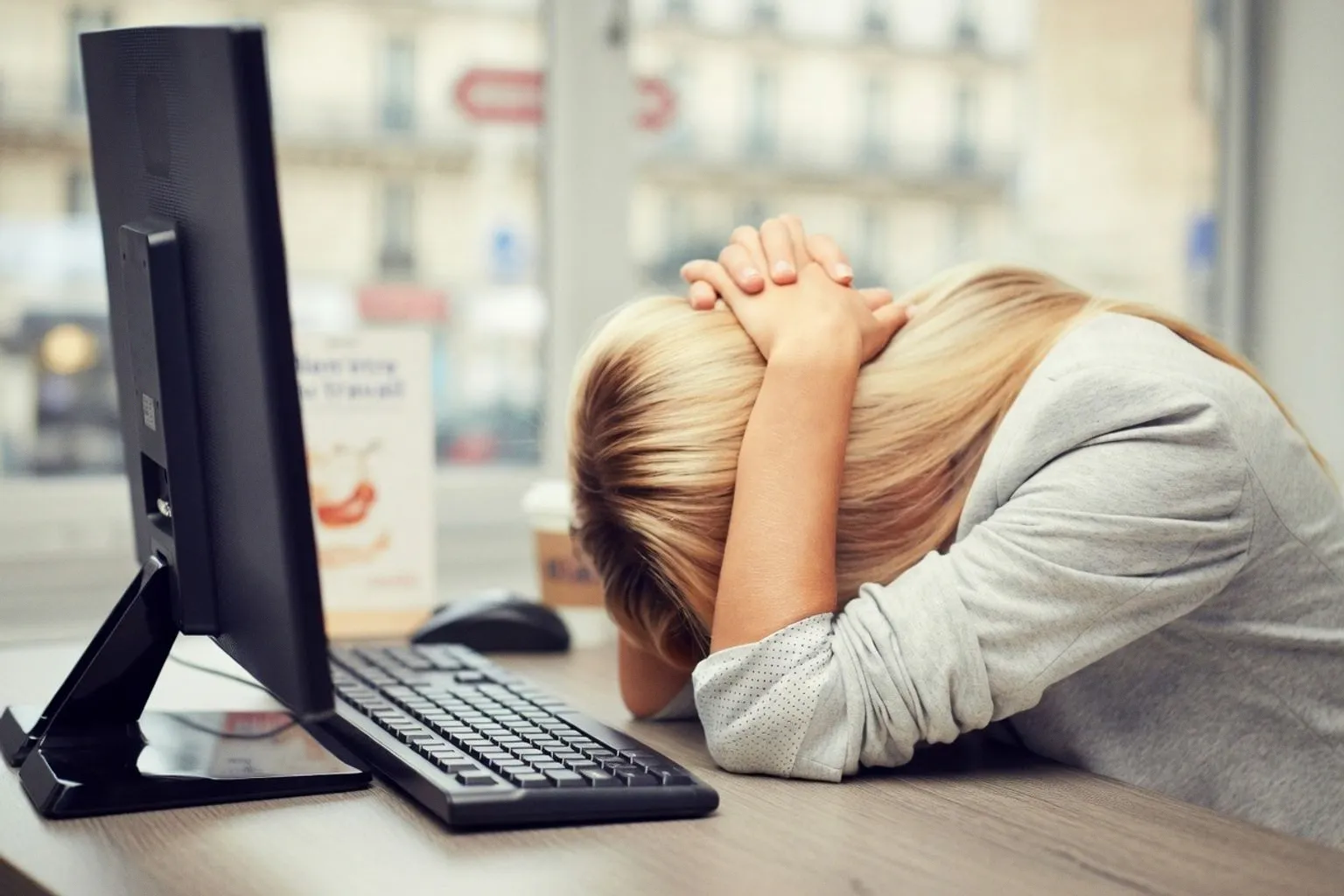 Santé mentale au travail : pourquoi les femmes du secteur privé sont en première ligne