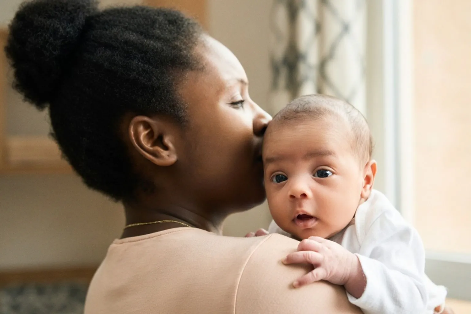 Santé mentale post-partum : comment un suivi structuré facilite le dépistage